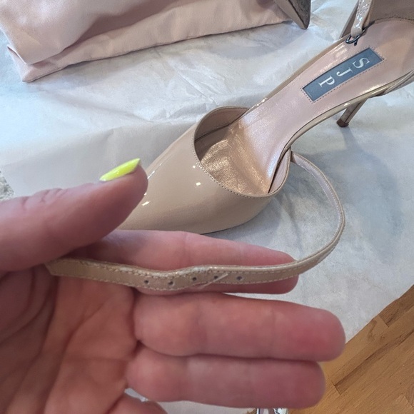 SJP by Sarah Jessica Parker Tan Heels Elegant Design - Picture 4 of 8